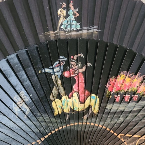 Hand Painted Fan - Picture 3 of 7